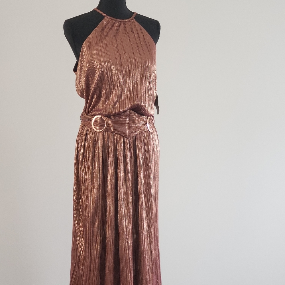 NWT Rose Gold halter dress size med-tall